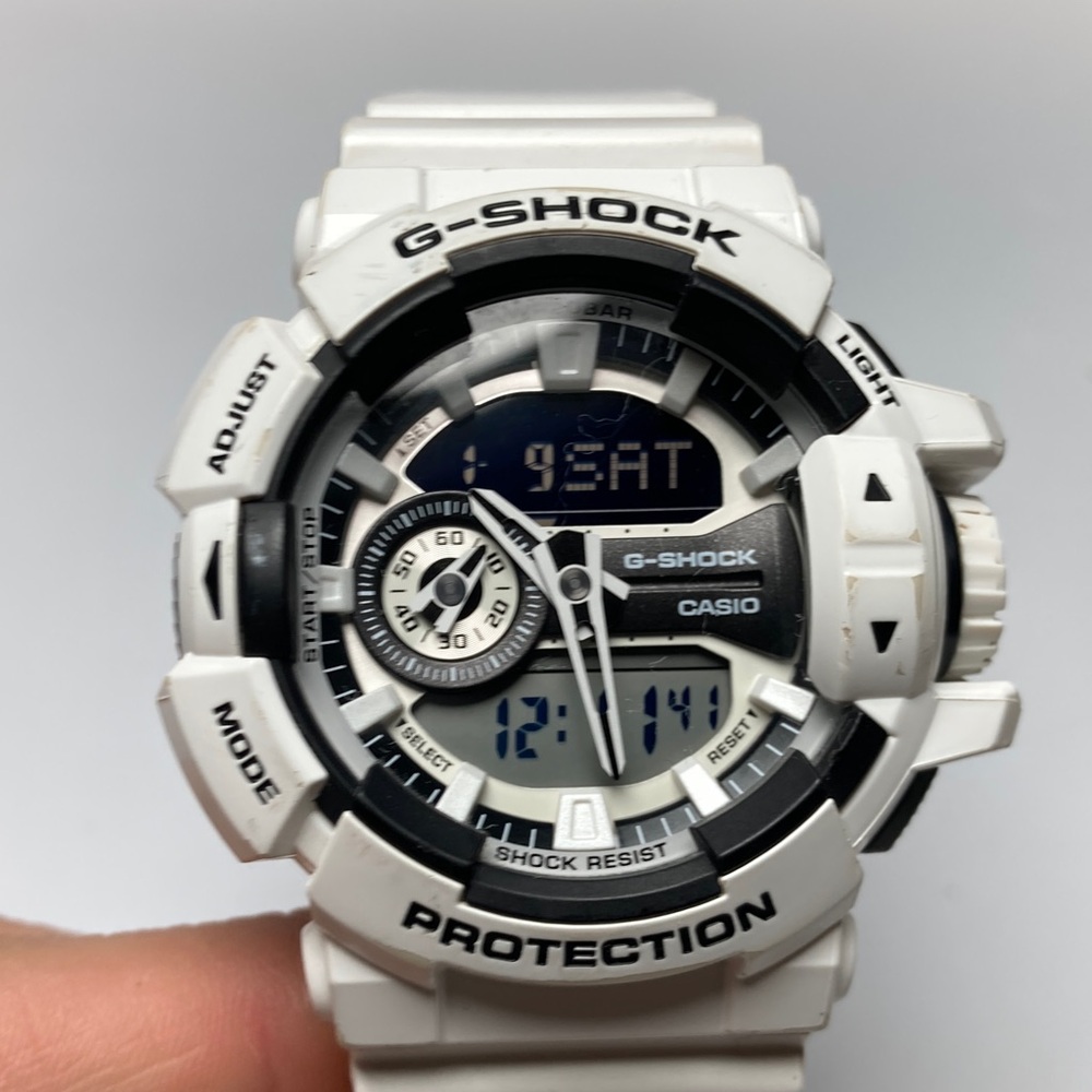 Casio Gshock GA-400, white black stormtrooper, new battery, light works - Picture 11 of 16